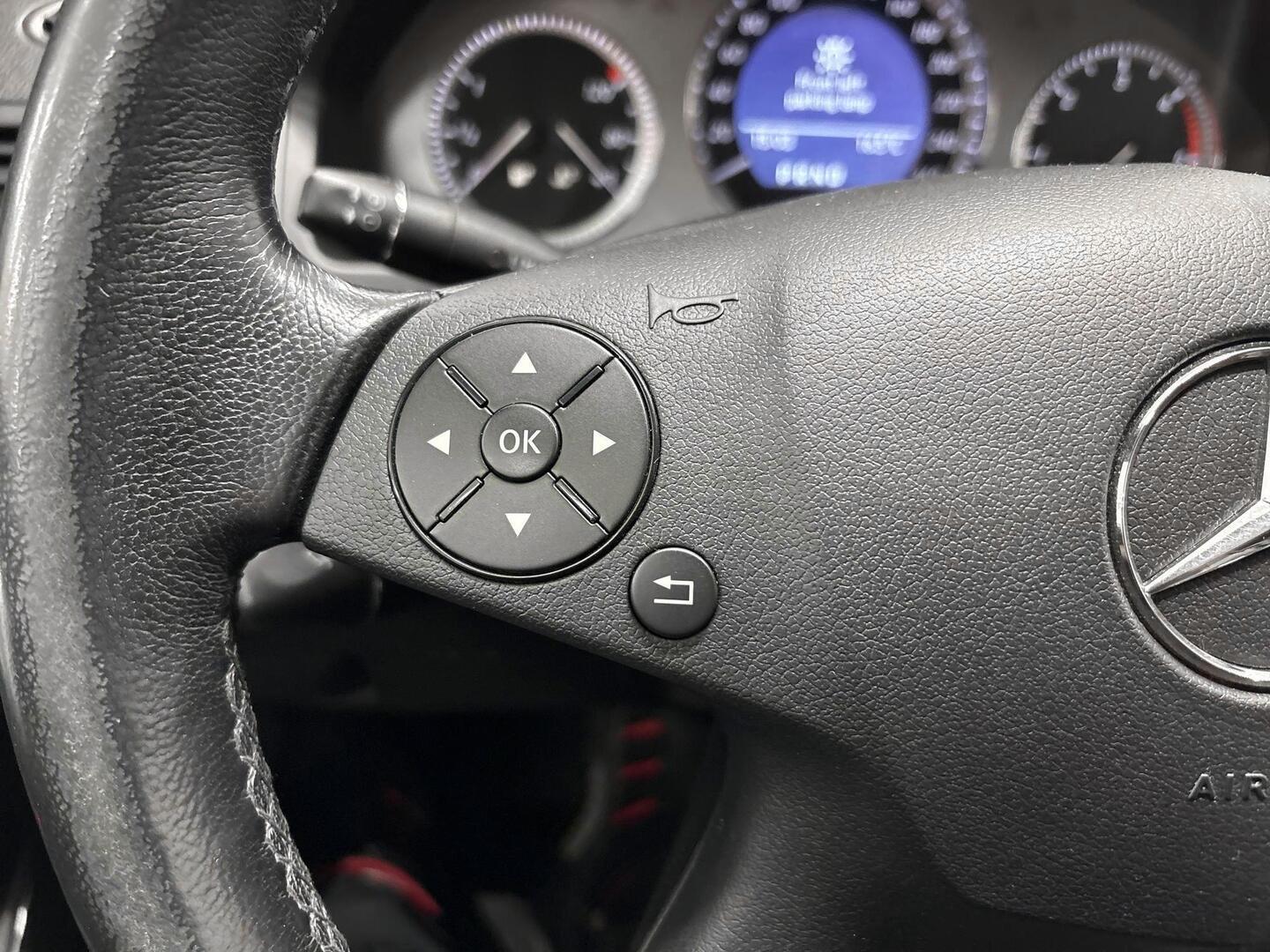 MERCEDES-BENZ C 2009