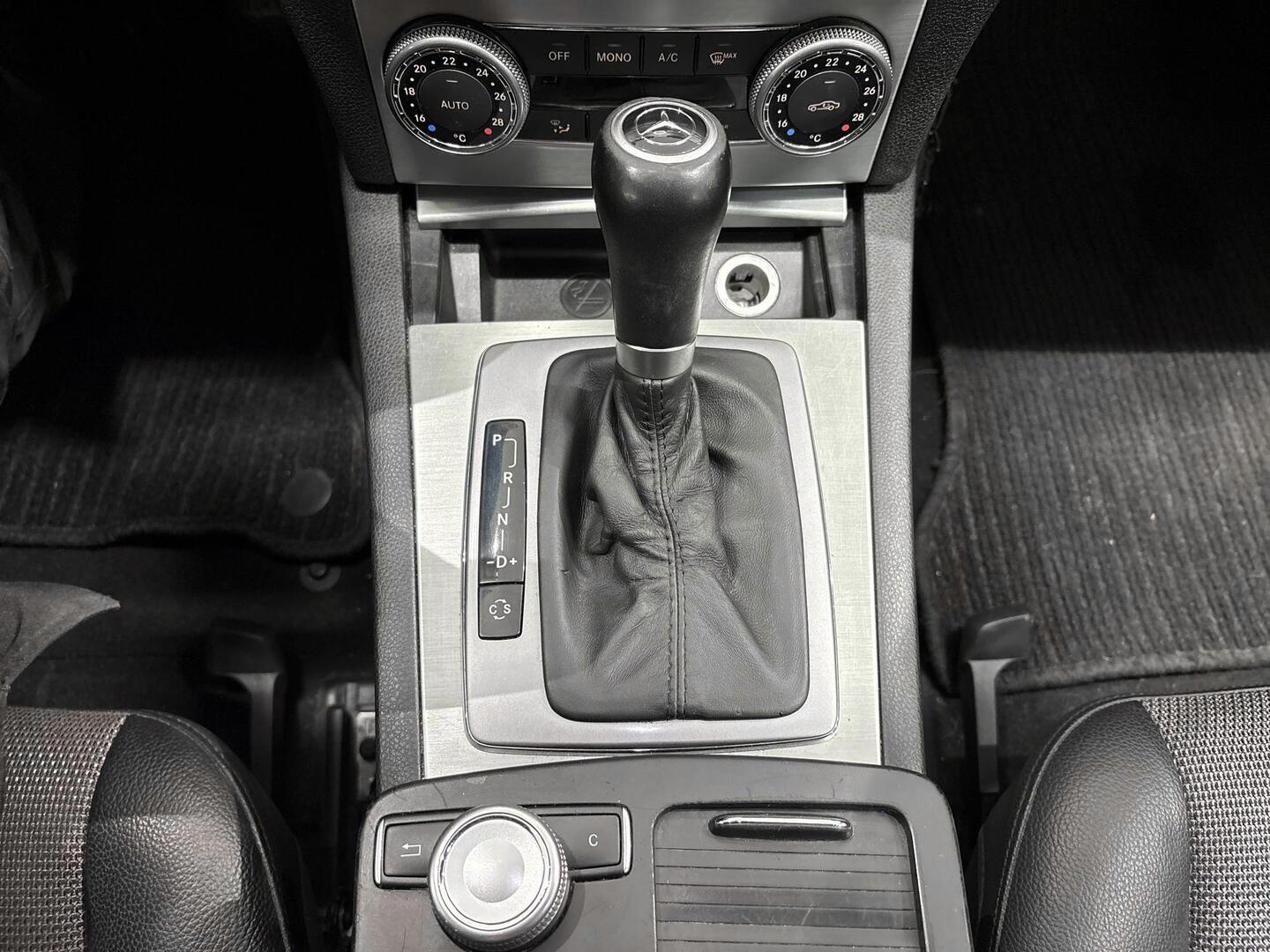 MERCEDES-BENZ C 2009