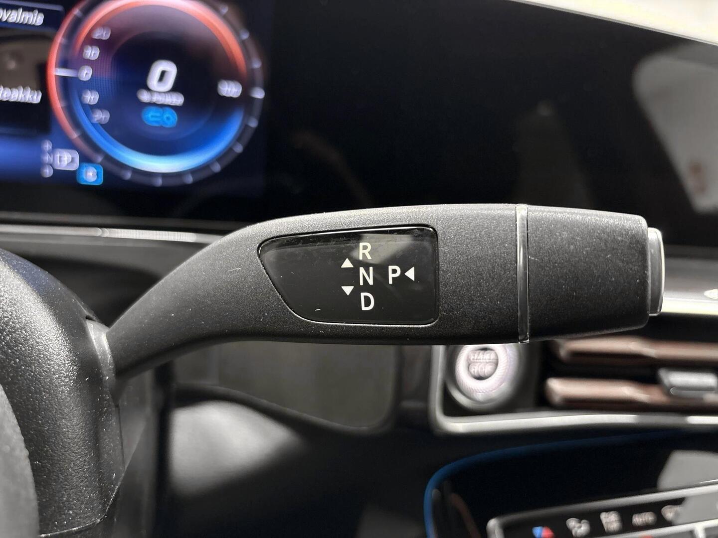 MERCEDES-BENZ EQC 2022