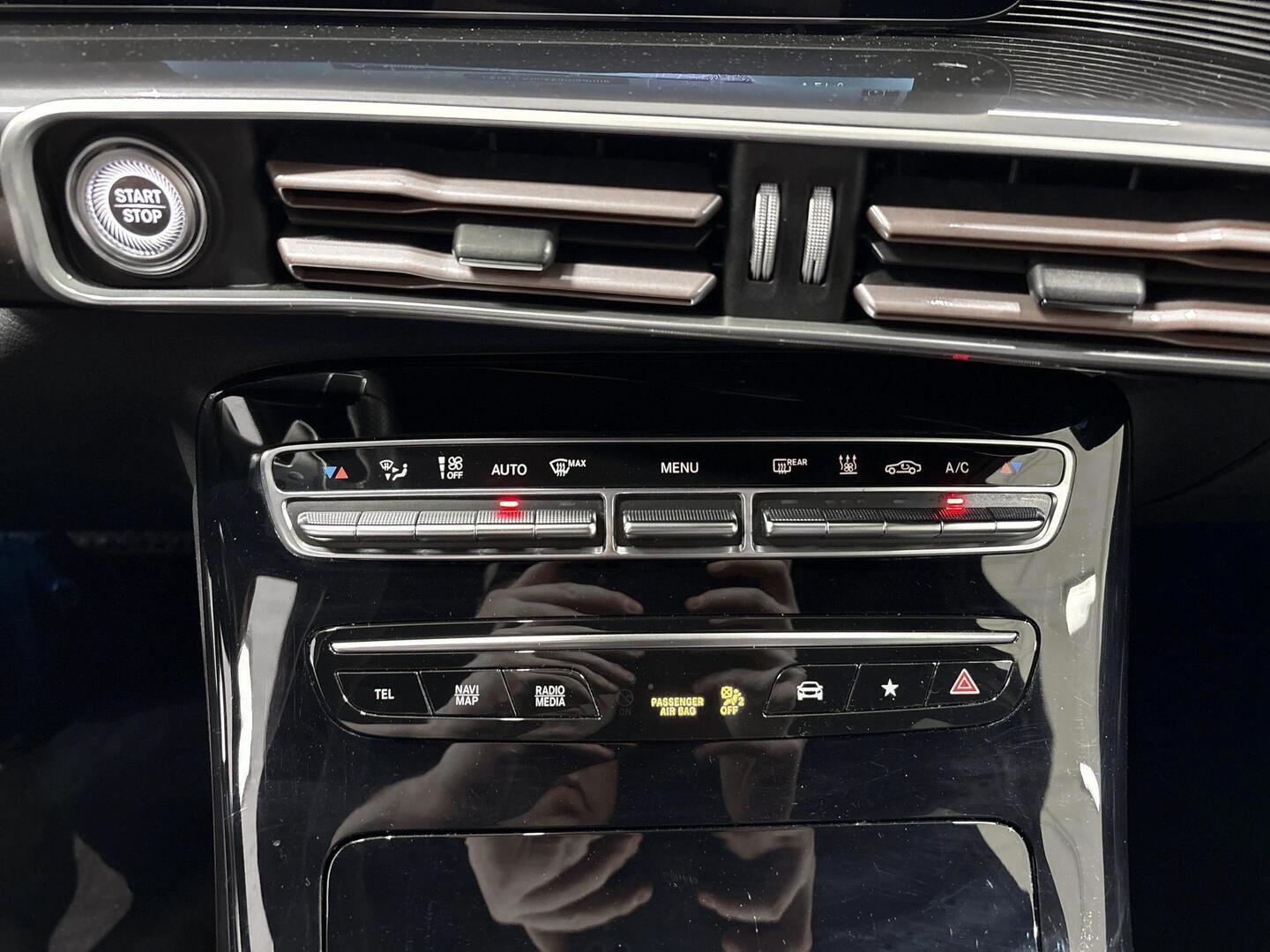 MERCEDES-BENZ EQC 2022