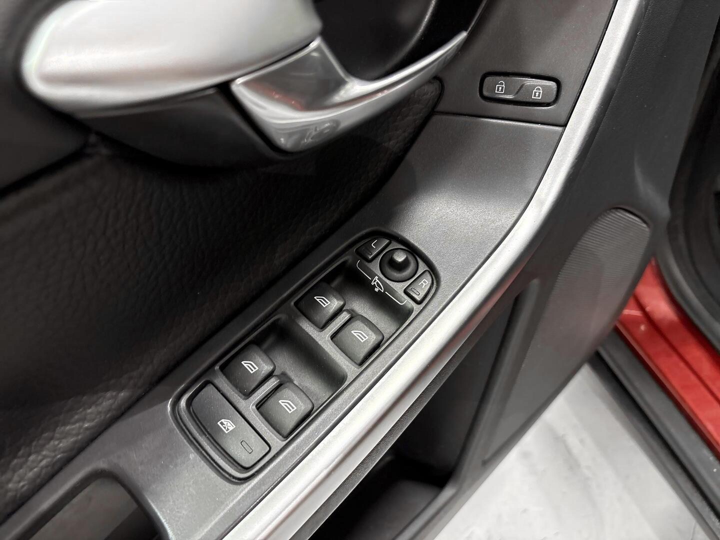 VOLVO XC60 2011