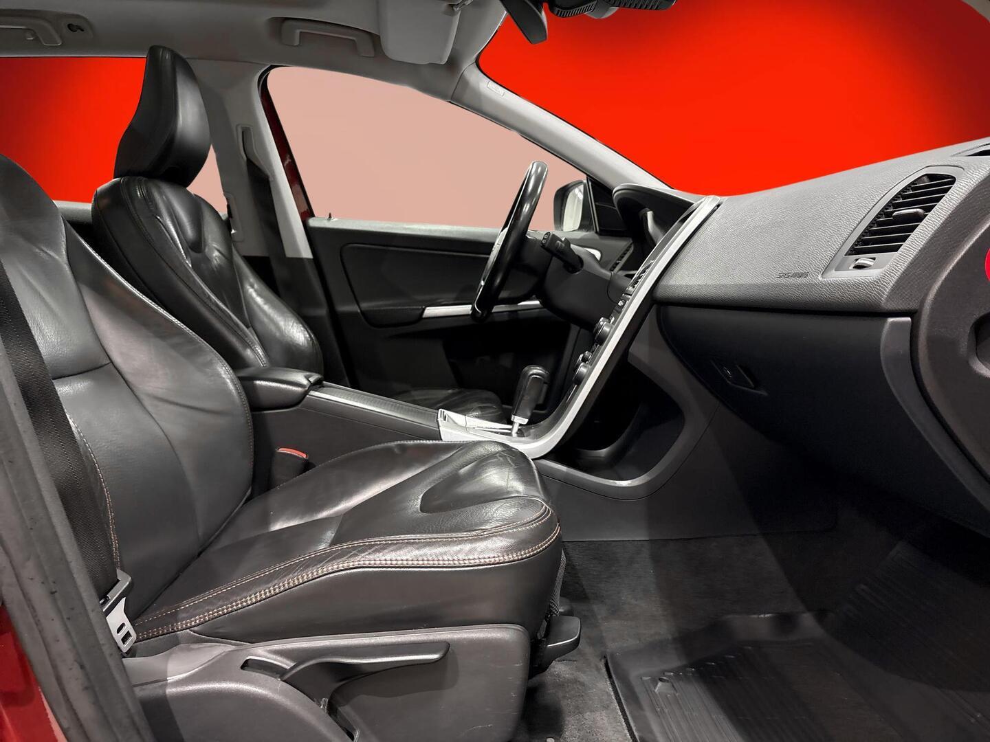 VOLVO XC60 2011