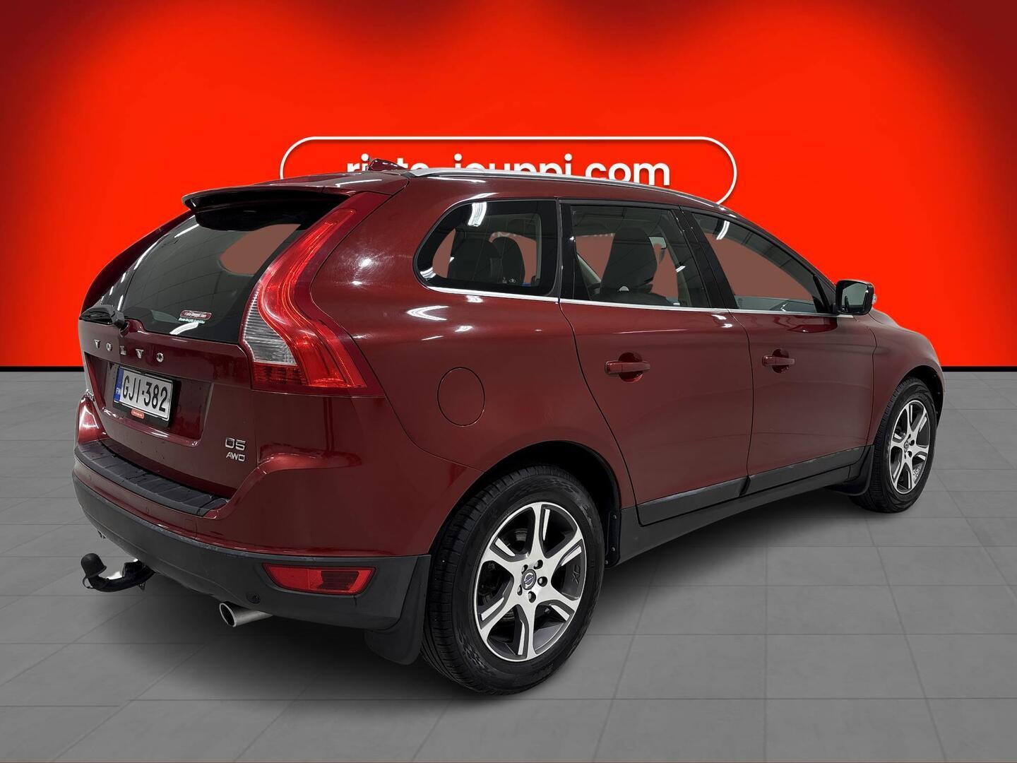 VOLVO XC60 2011
