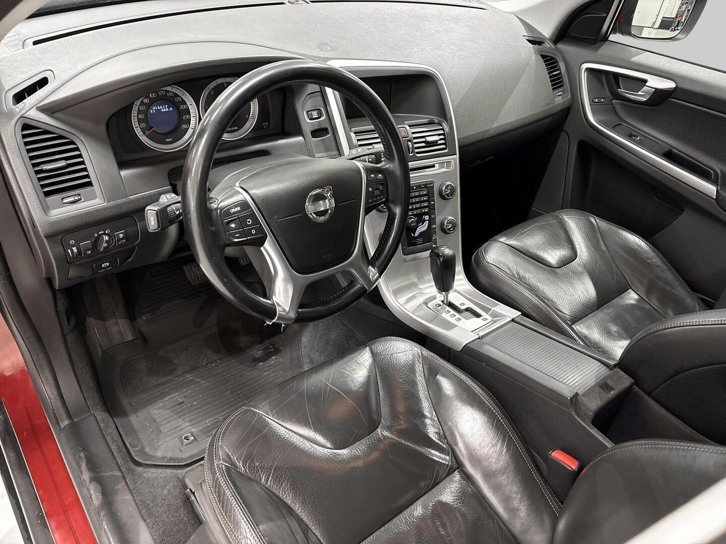 VOLVO XC60 2011