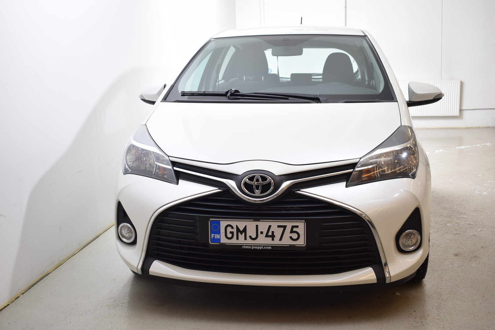 TOYOTA Yaris 2016