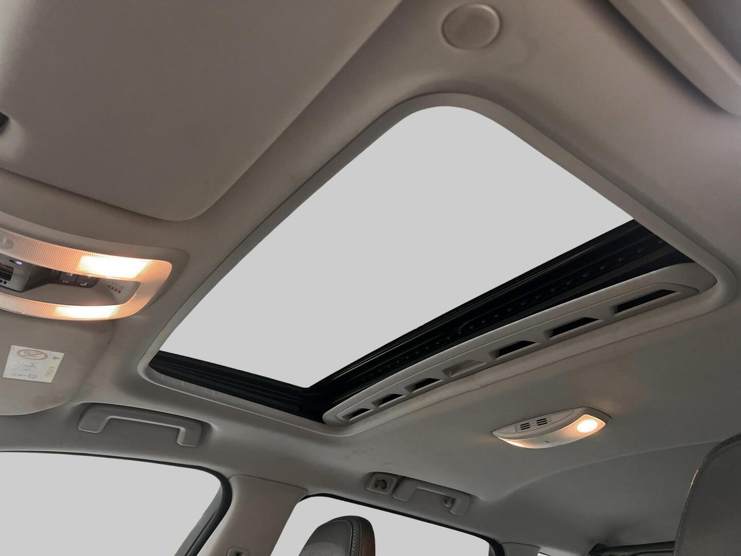 VOLVO XC70 2015