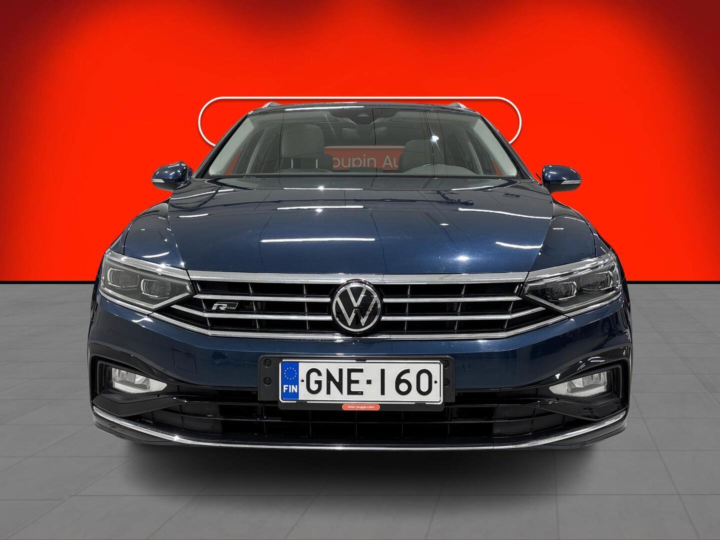 VOLKSWAGEN Passat 2022