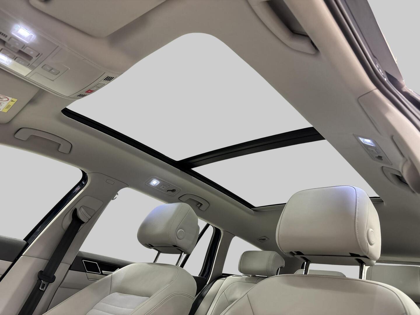 VOLKSWAGEN Passat 2022