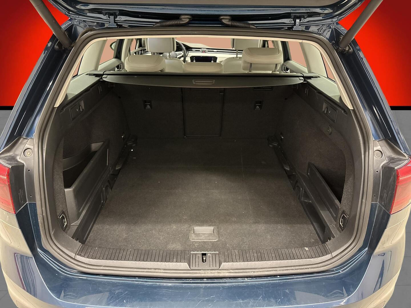 VOLKSWAGEN Passat 2022