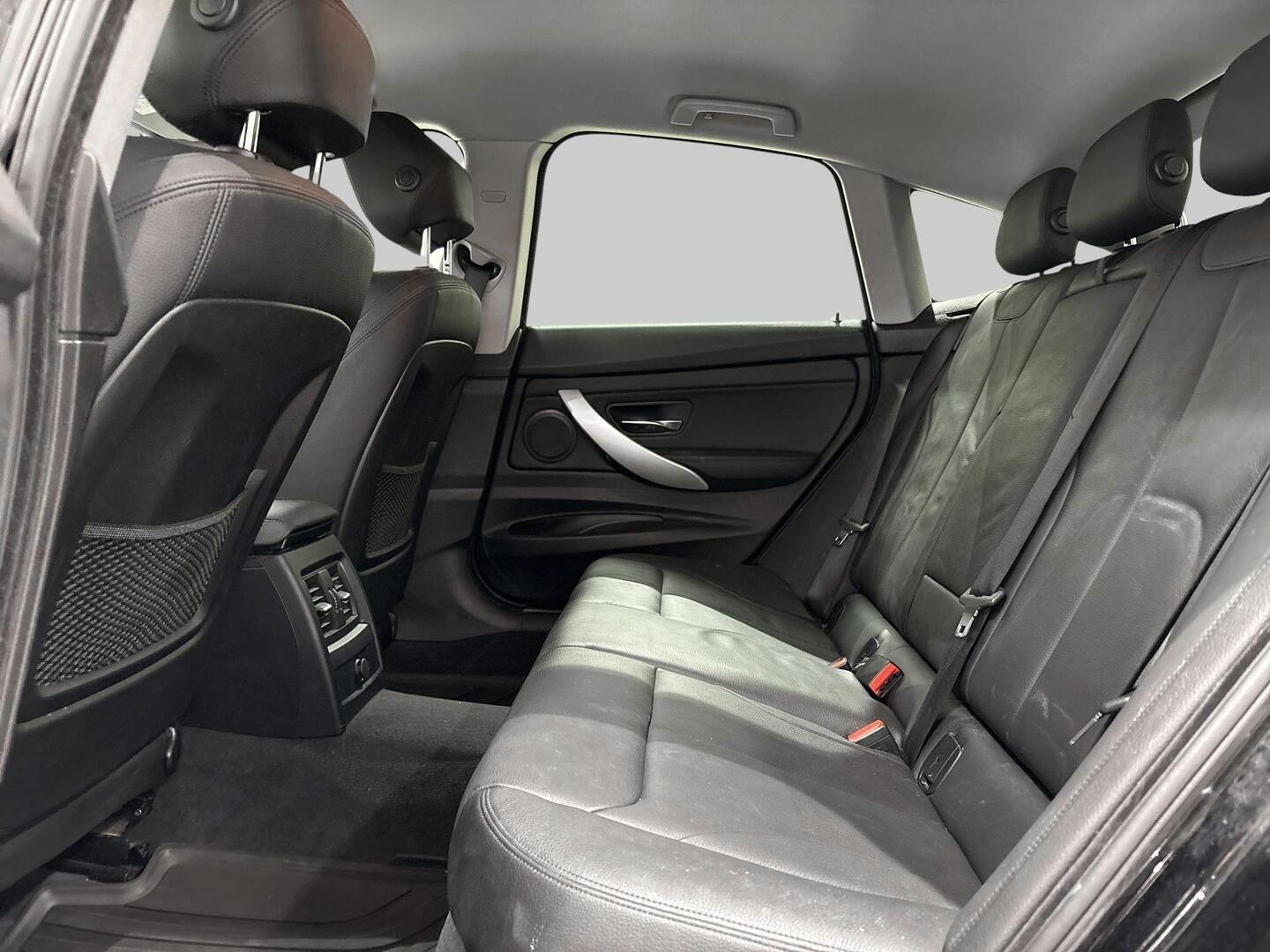BMW 320 Gran Turismo 2019