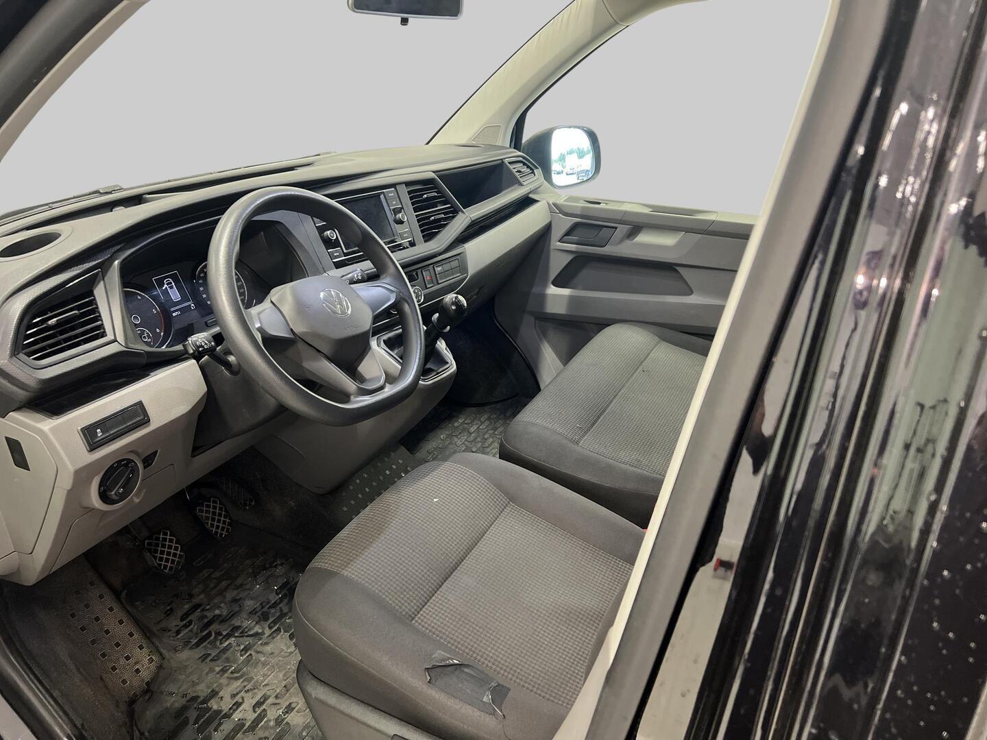 VOLKSWAGEN Transporter 2021