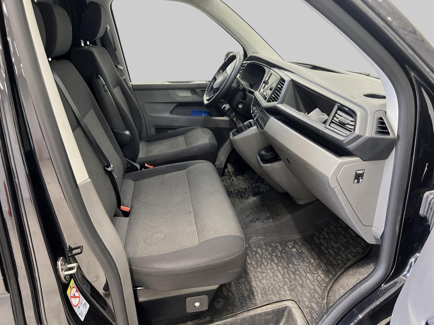 VOLKSWAGEN Transporter 2021
