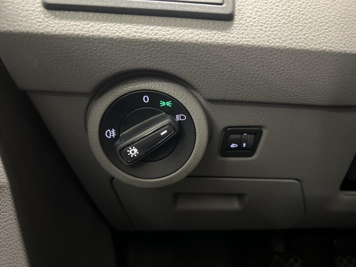 VOLKSWAGEN Transporter 2021