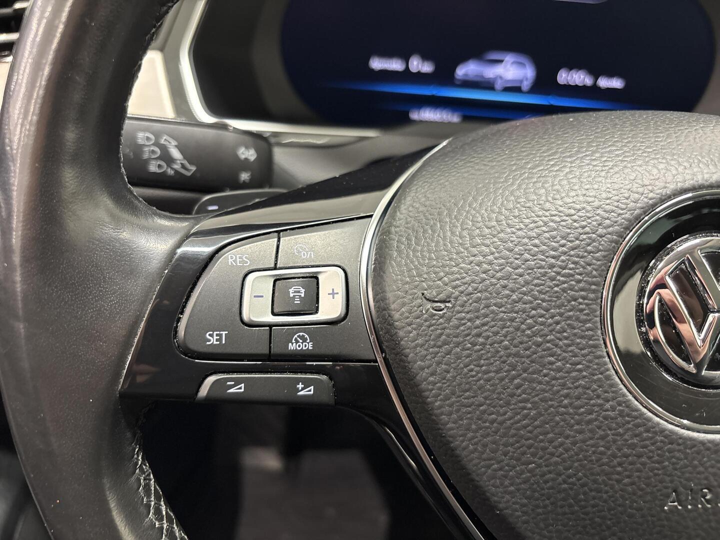 VOLKSWAGEN Passat 2018