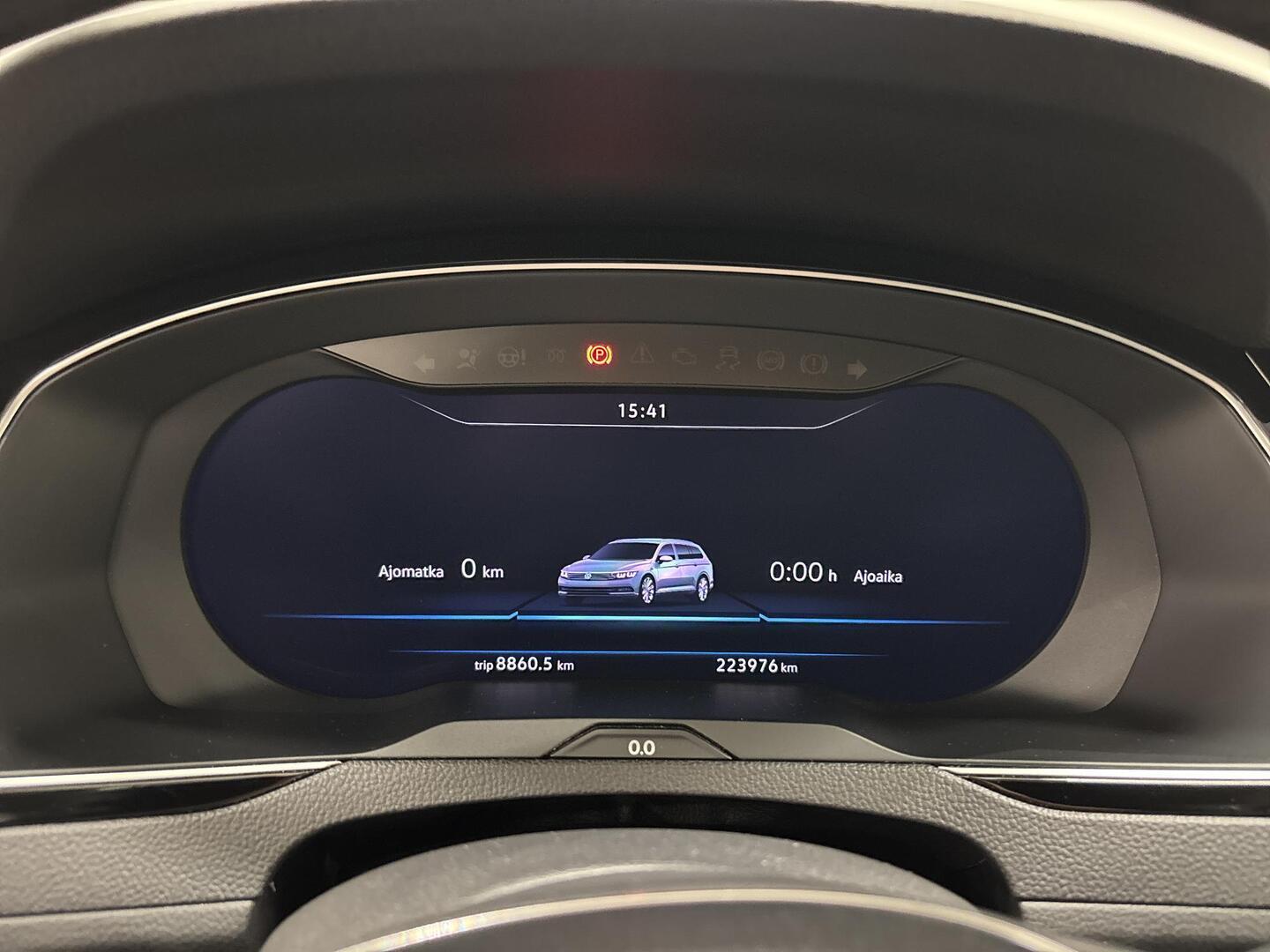 VOLKSWAGEN Passat 2018