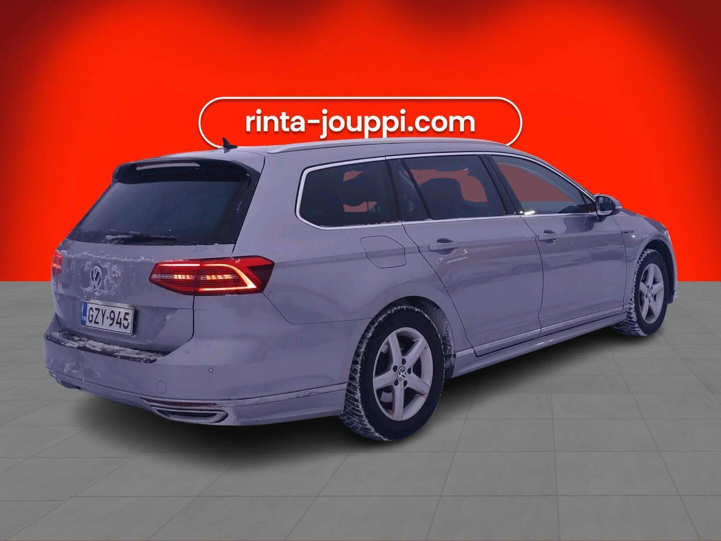 VOLKSWAGEN Passat 2018