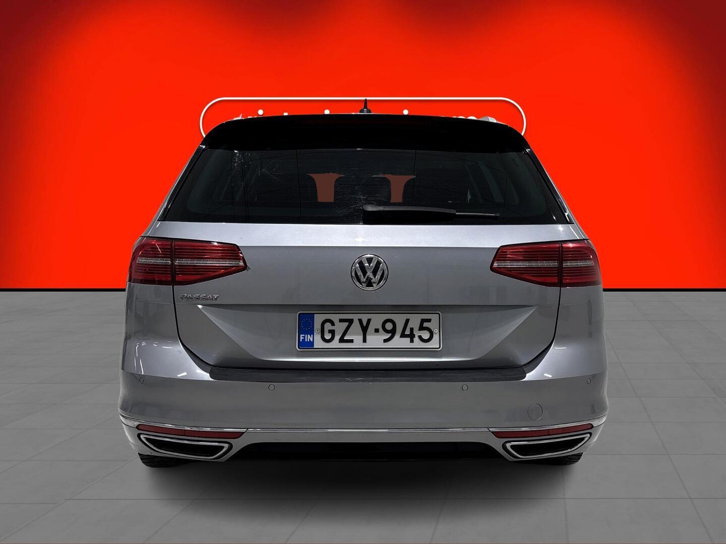 VOLKSWAGEN Passat 2018