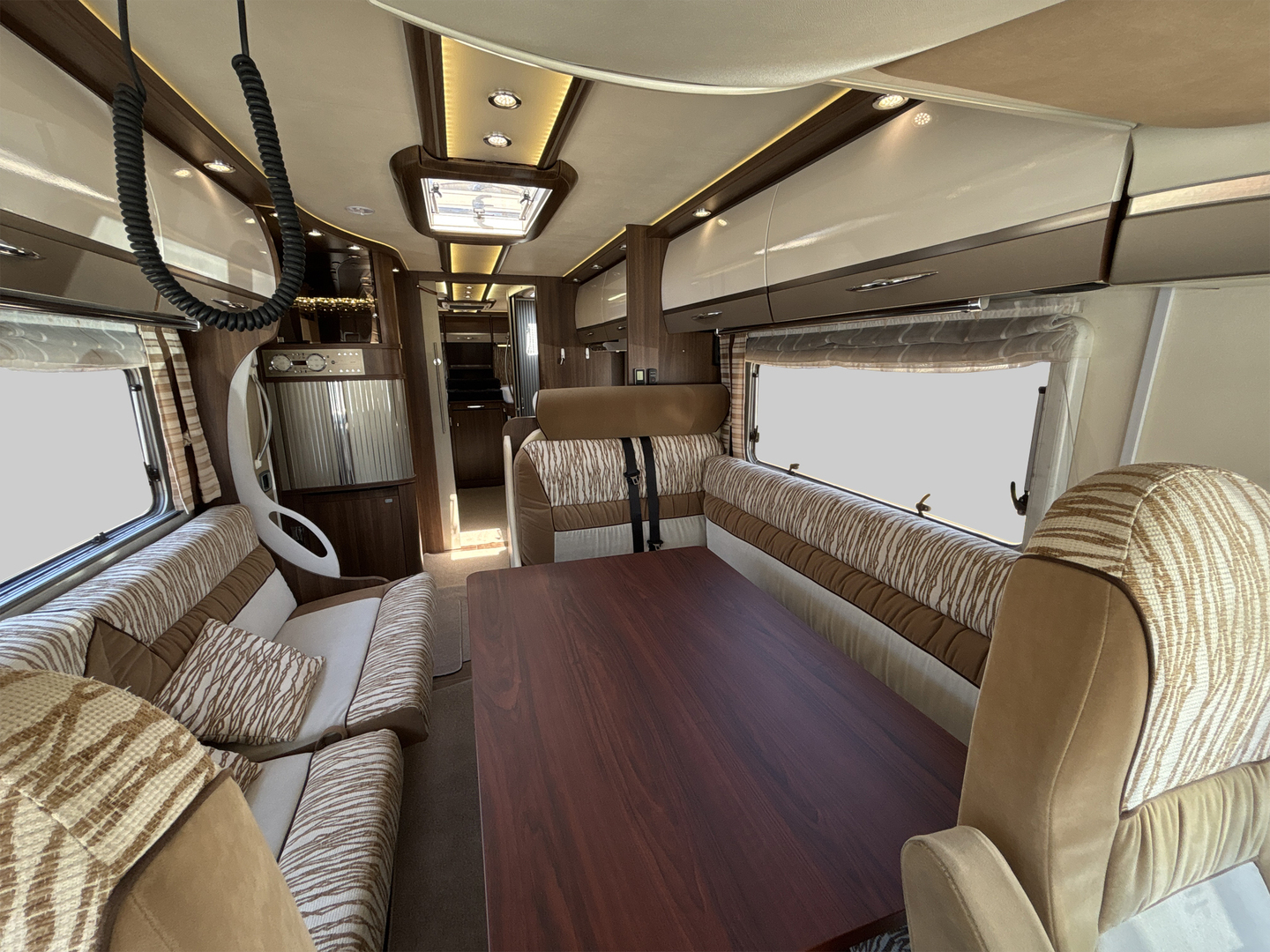 BÜRSTNER ELEGANCE I 810 2010