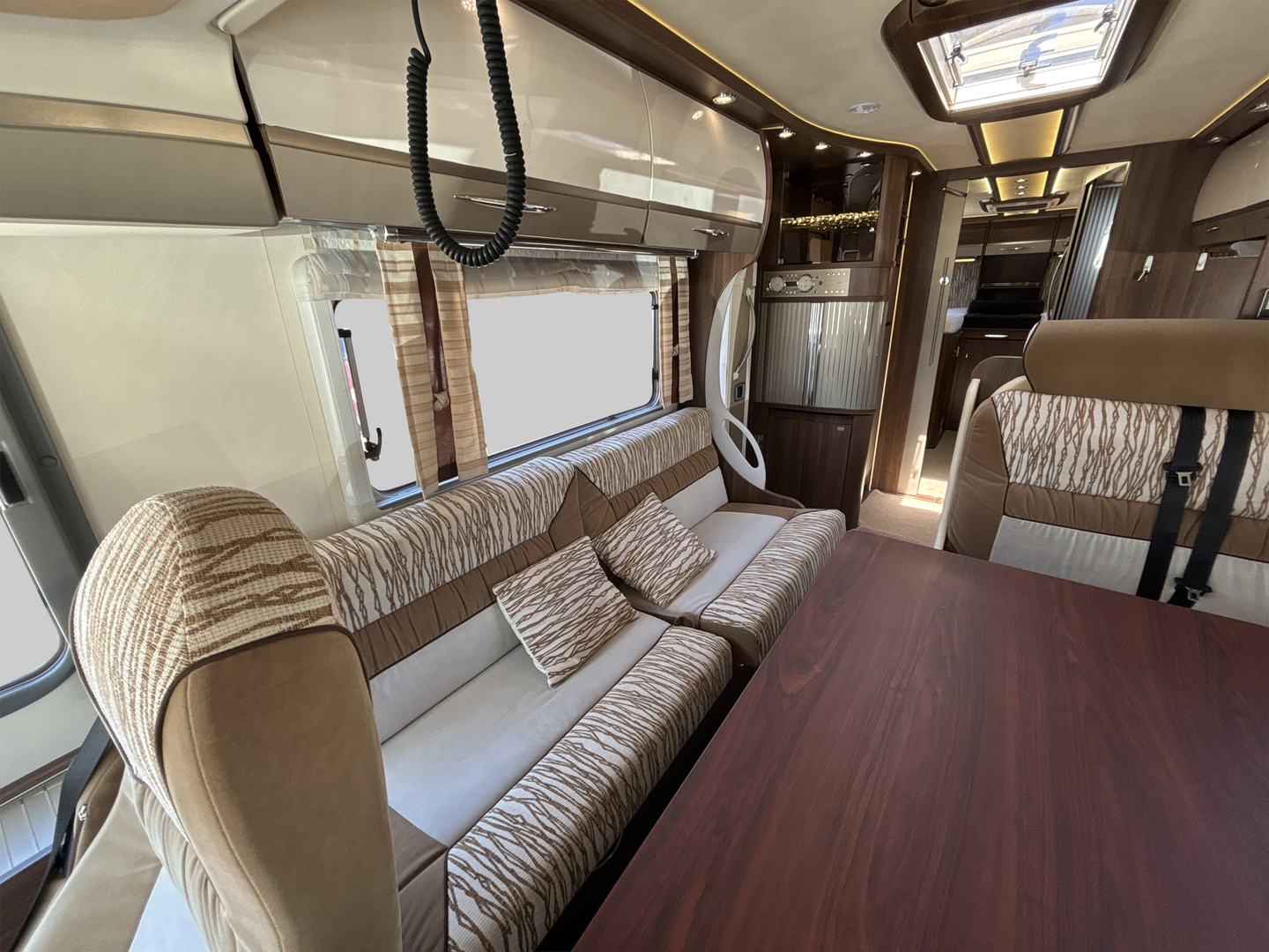 BÜRSTNER ELEGANCE I 810 2010