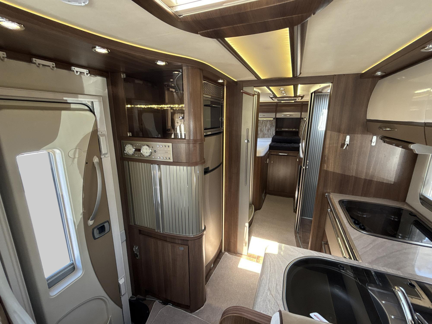 BÜRSTNER ELEGANCE I 810 2010