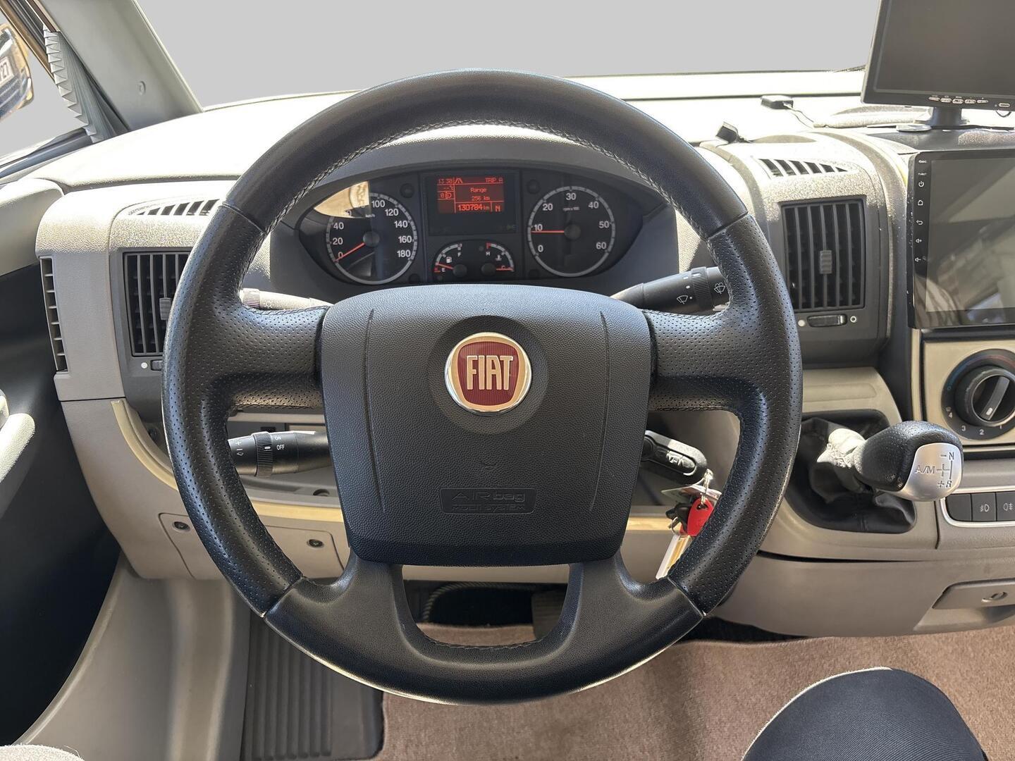 BÜRSTNER ELEGANCE I 810 2010