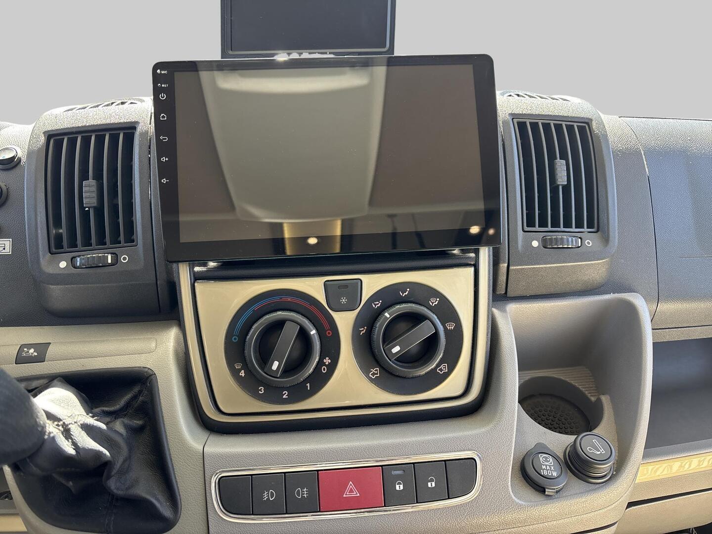 BÜRSTNER ELEGANCE I 810 2010