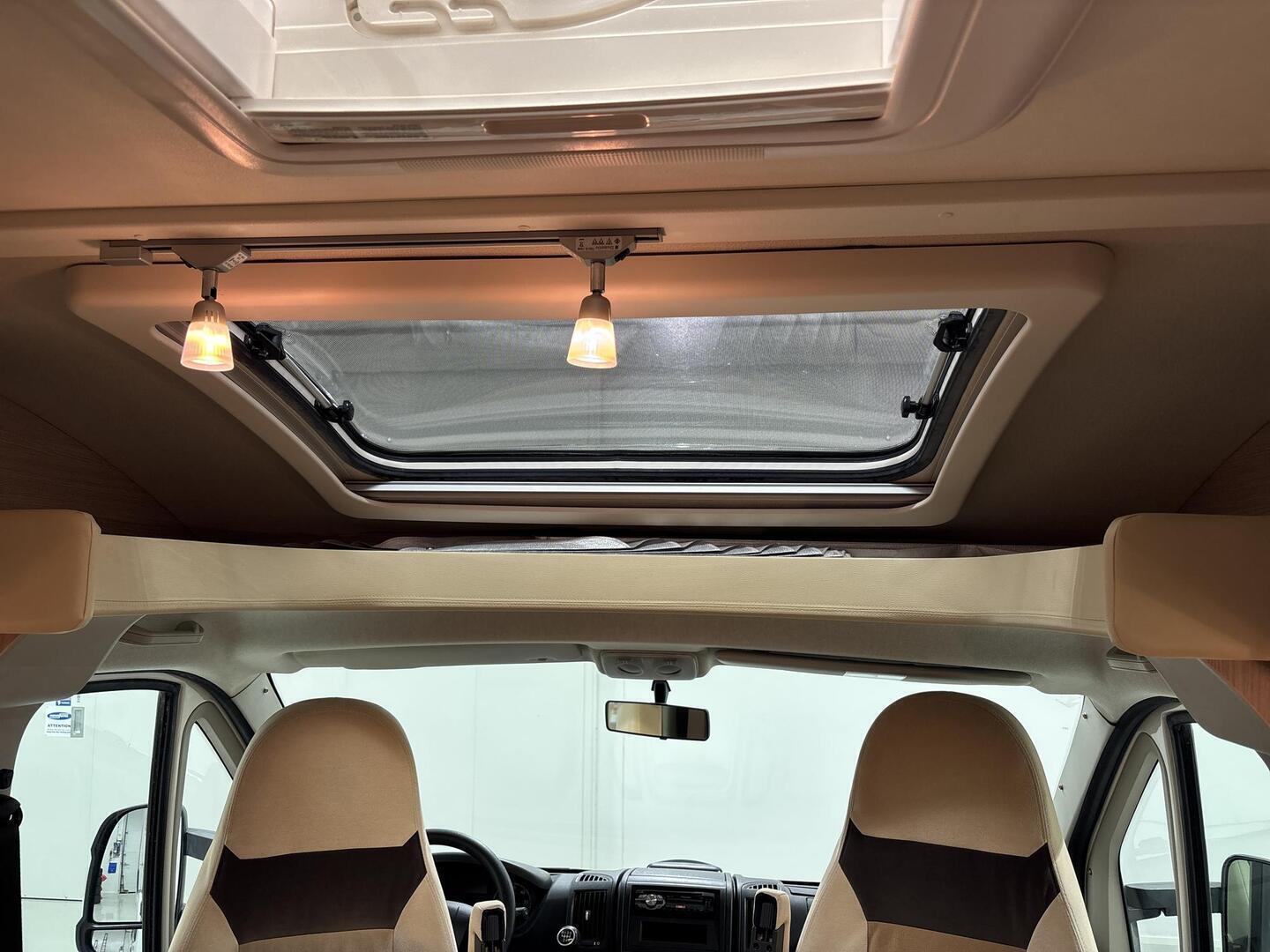 BÜRSTNER NEXXO T660 2013