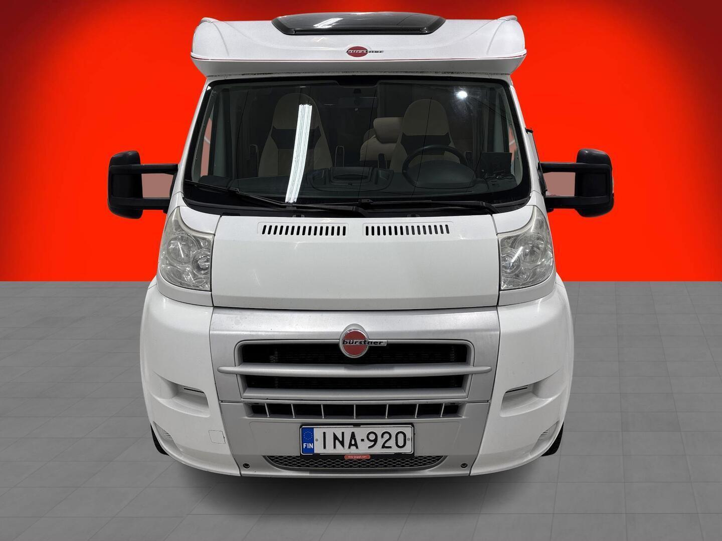 BÜRSTNER NEXXO T660 2013