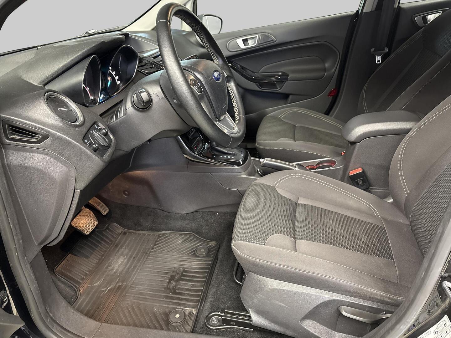 FORD Fiesta 2017