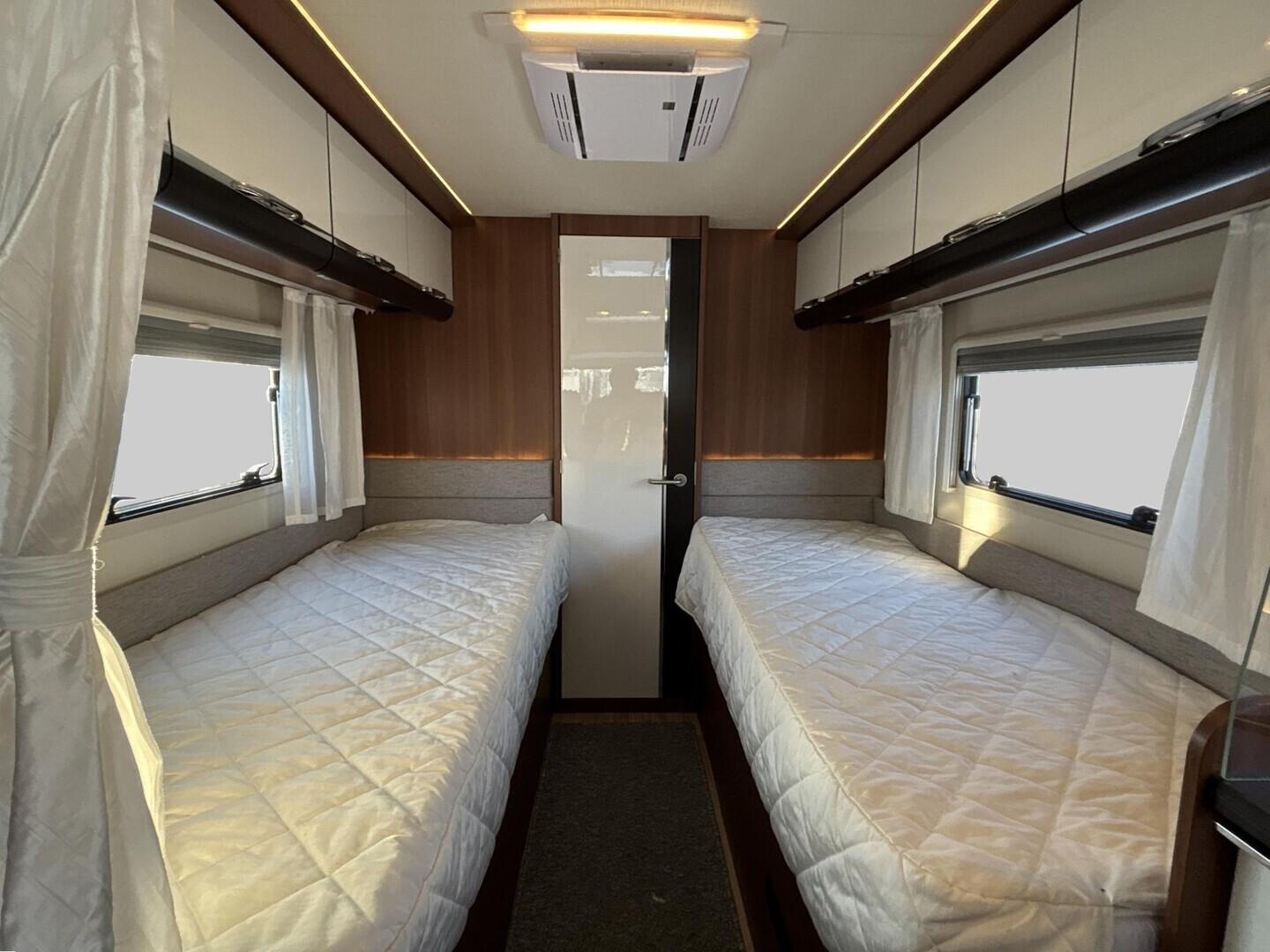 LMC Explorer I710 Premium 2018