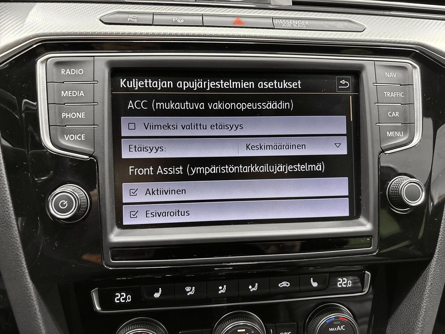 VOLKSWAGEN Passat 2016