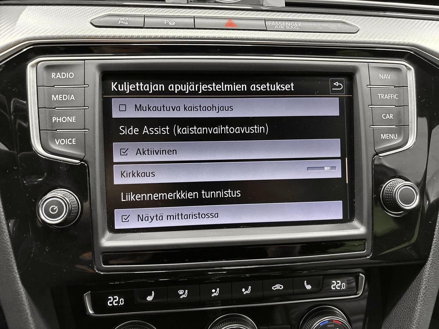 VOLKSWAGEN Passat 2016