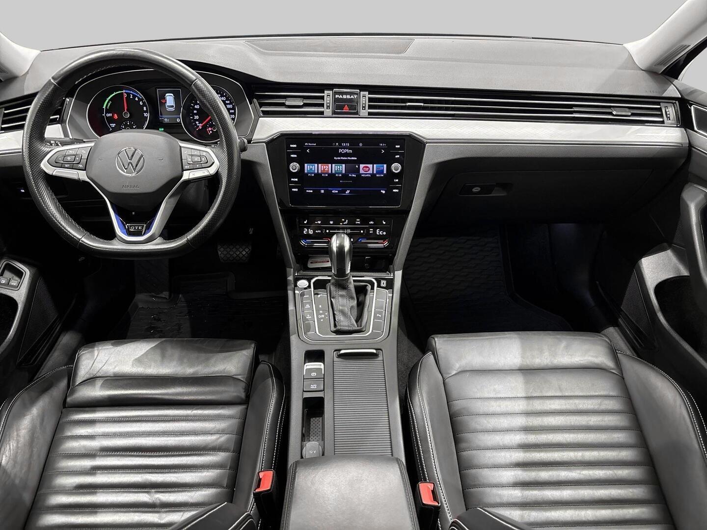 VOLKSWAGEN PASSAT 2022