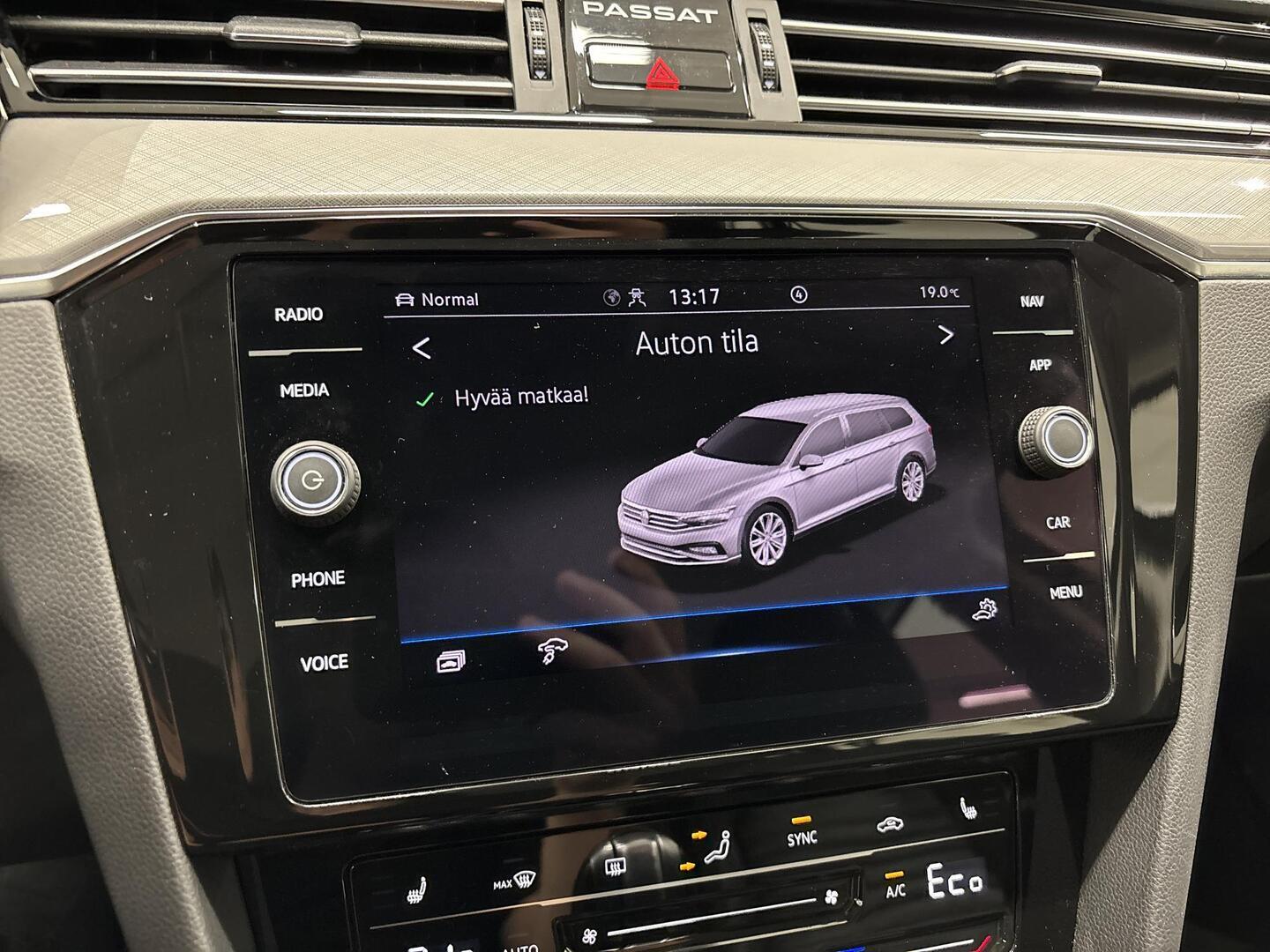 VOLKSWAGEN PASSAT 2022