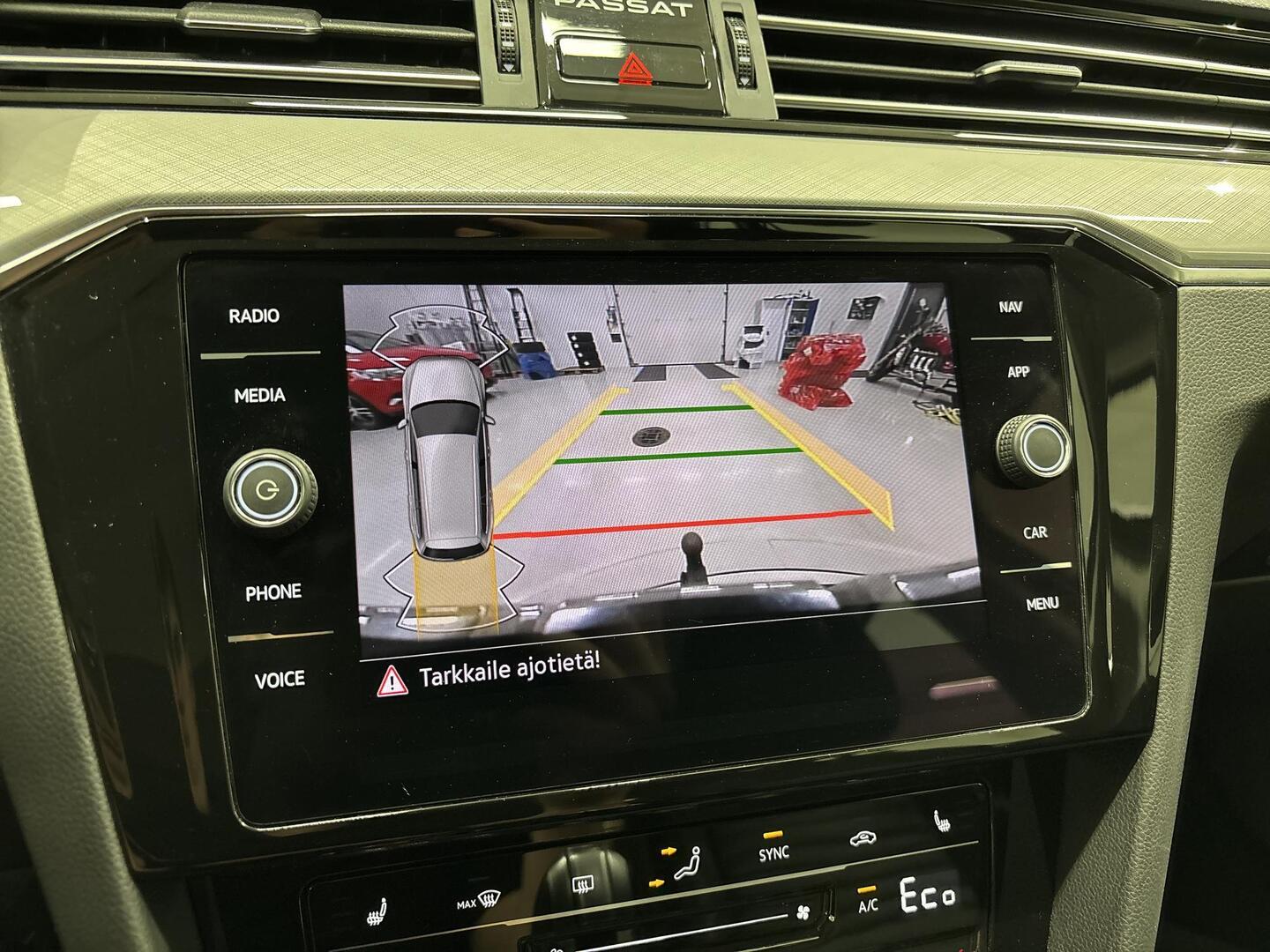 VOLKSWAGEN PASSAT 2022