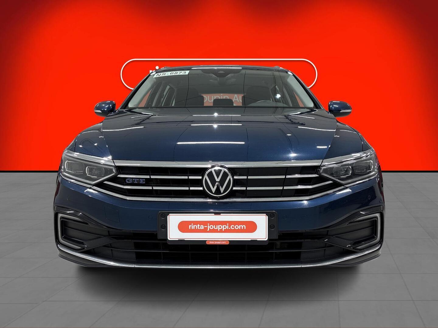 VOLKSWAGEN PASSAT 2022