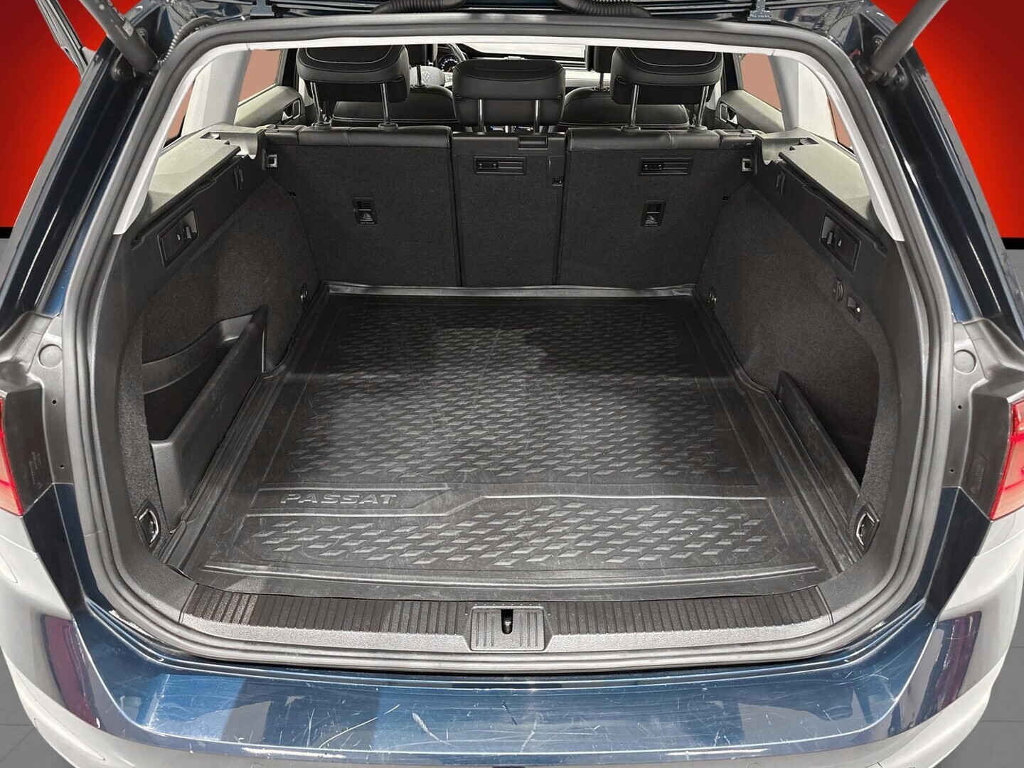 VOLKSWAGEN PASSAT 2022