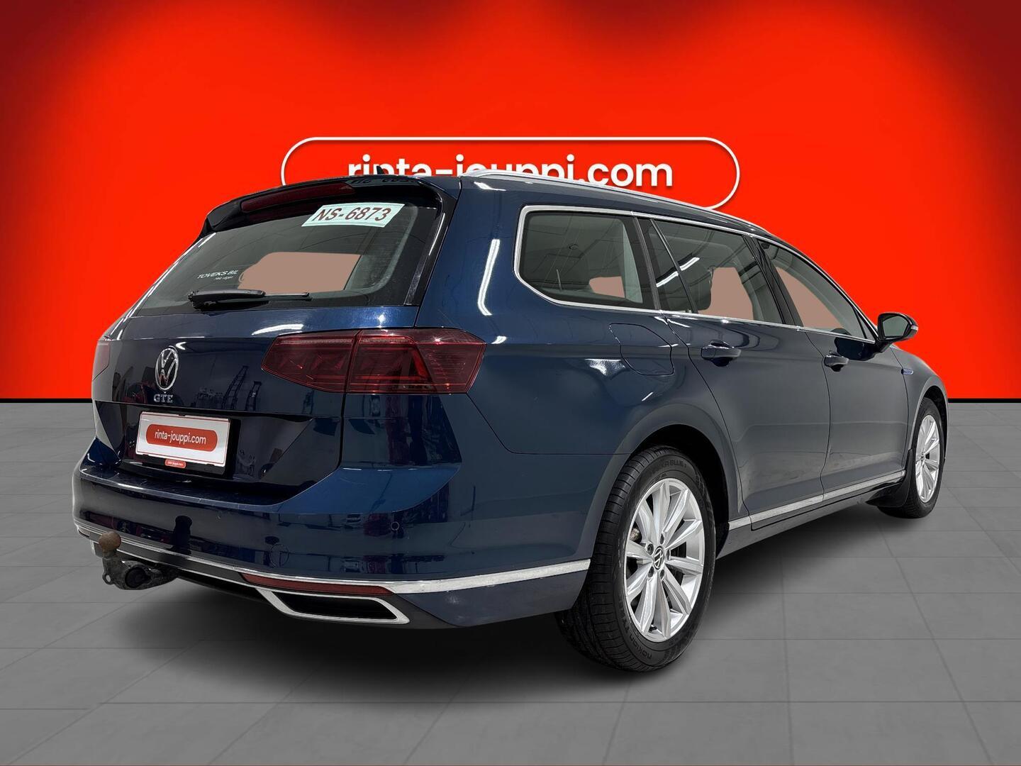 VOLKSWAGEN PASSAT 2022