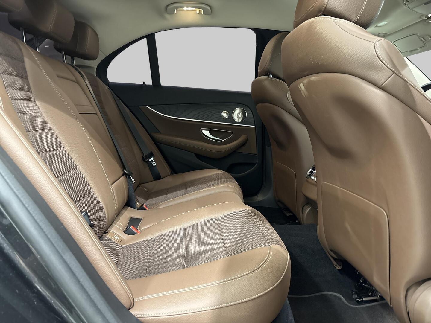 MERCEDES-BENZ E 2021