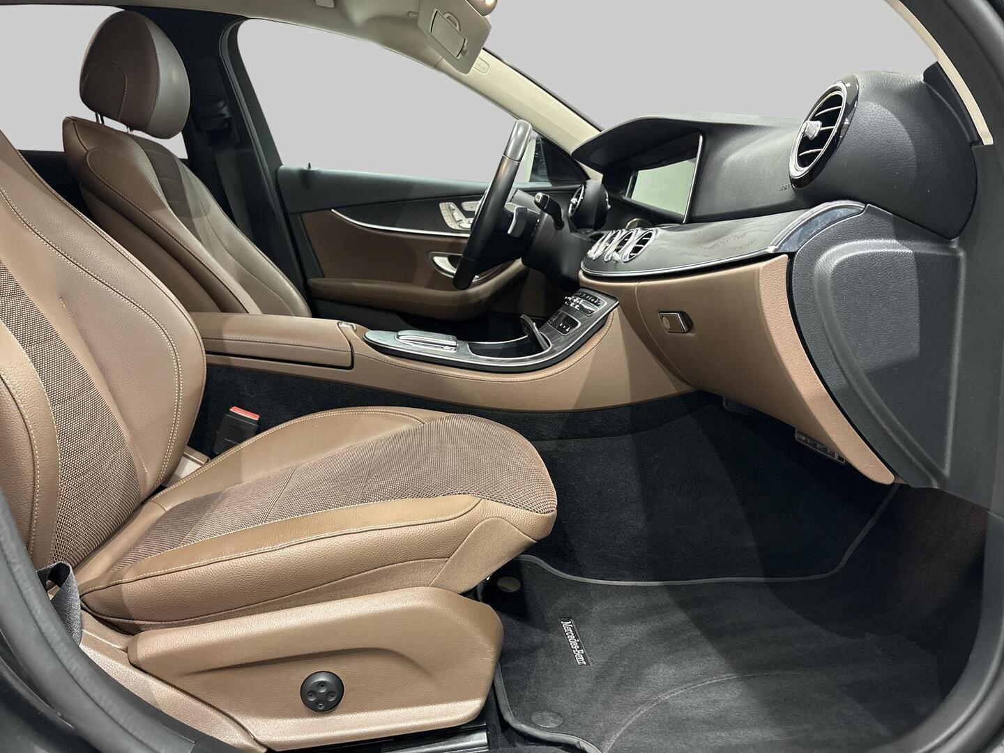 MERCEDES-BENZ E 2021