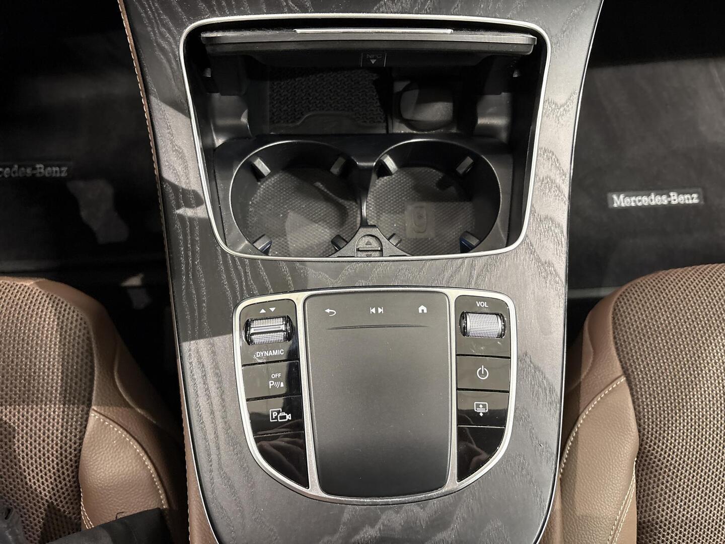 MERCEDES-BENZ E 2021