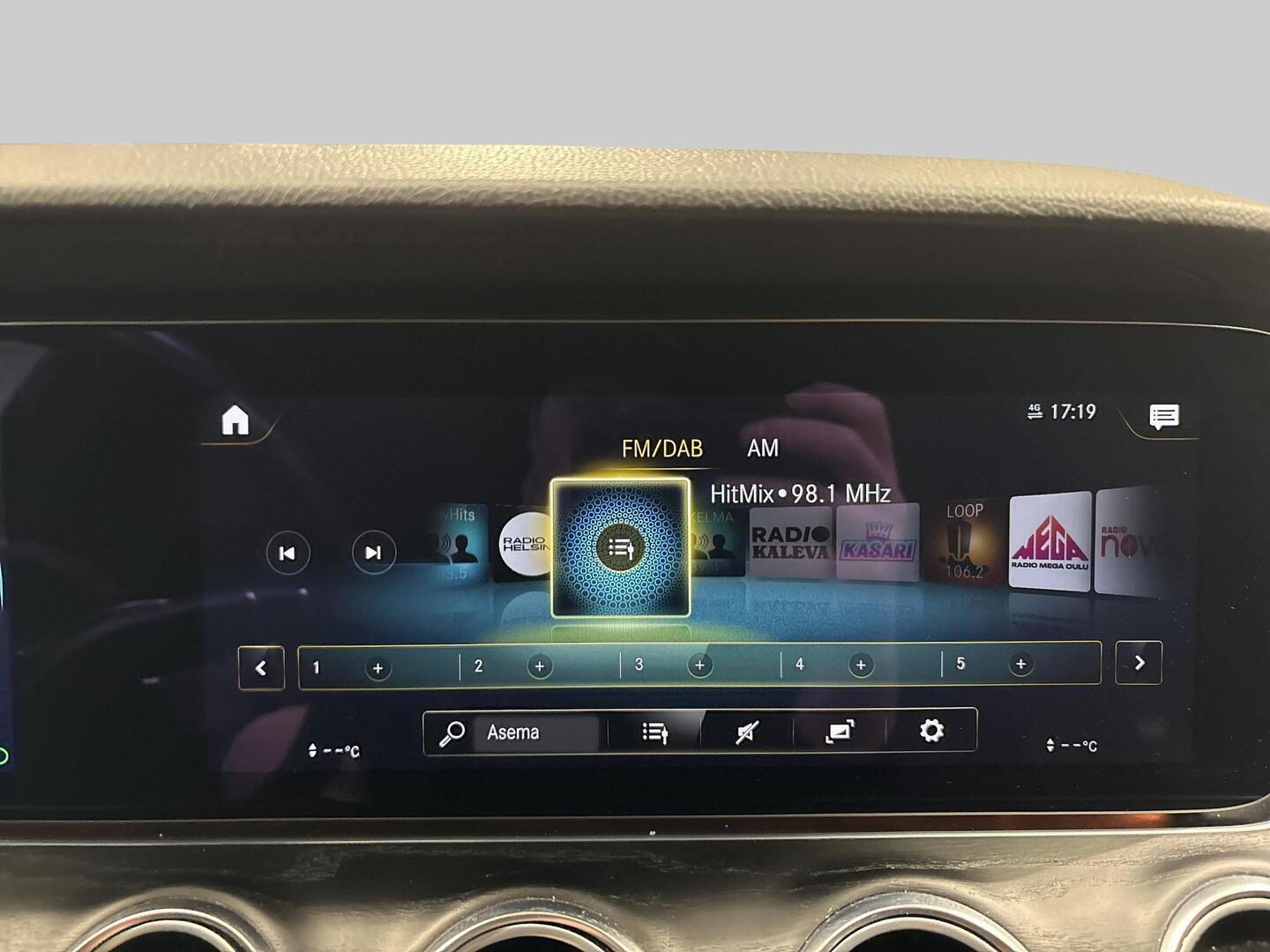 MERCEDES-BENZ E 2021