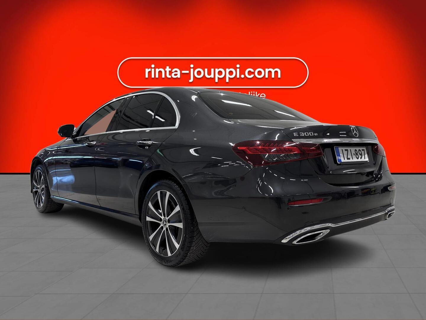 MERCEDES-BENZ E 2021