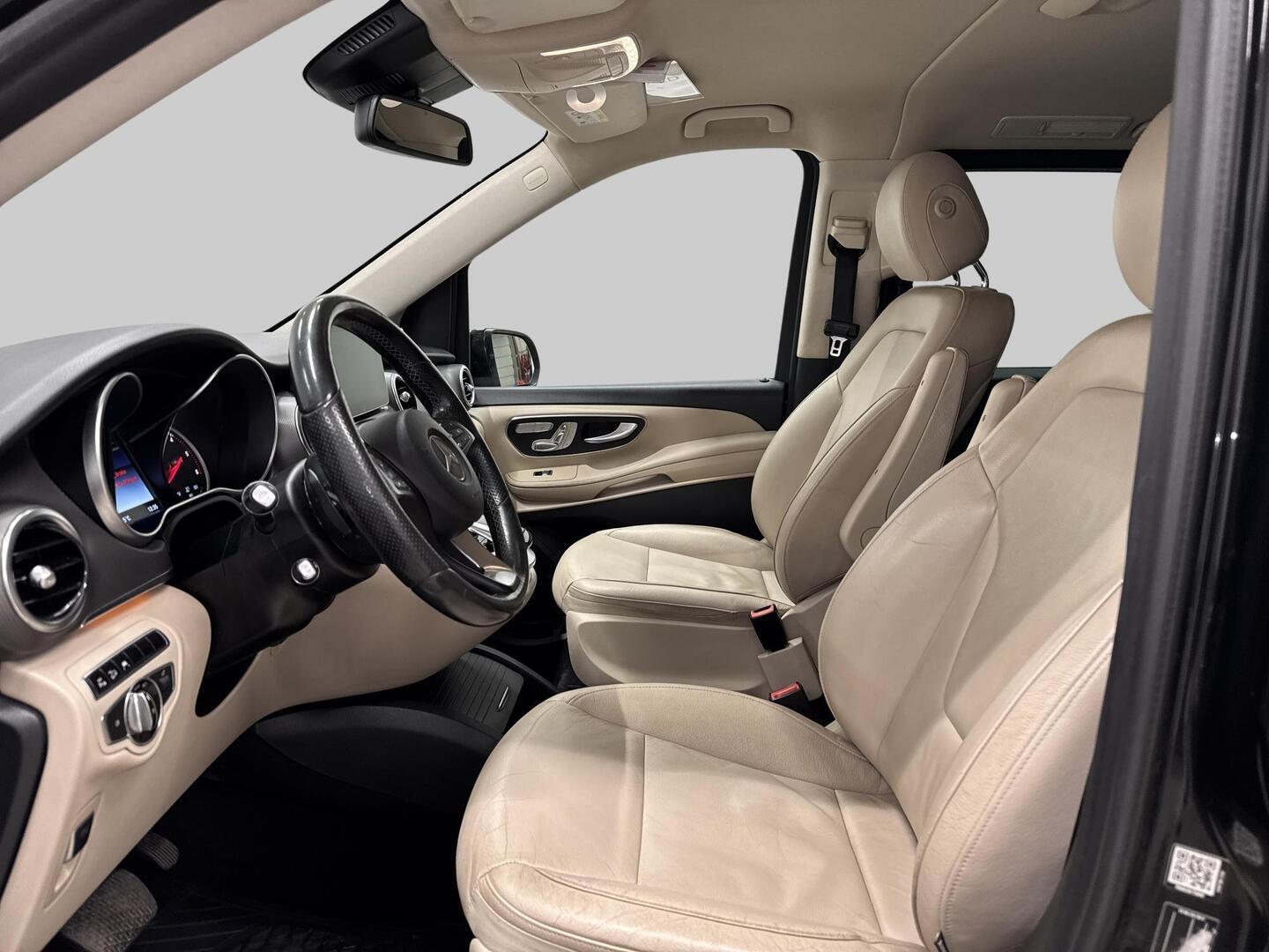 MERCEDES-BENZ V 2016