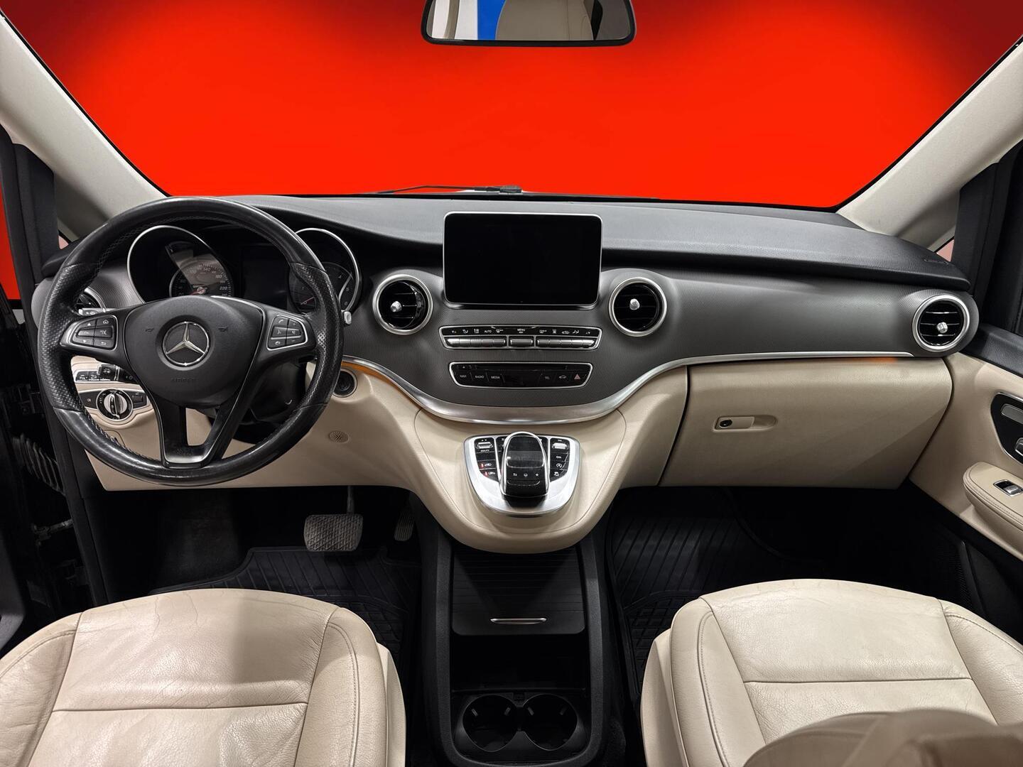 MERCEDES-BENZ V 2016