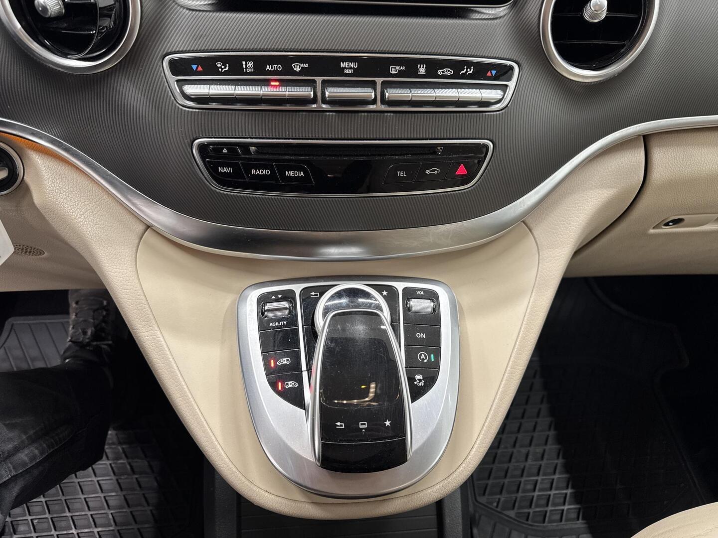MERCEDES-BENZ V 2016