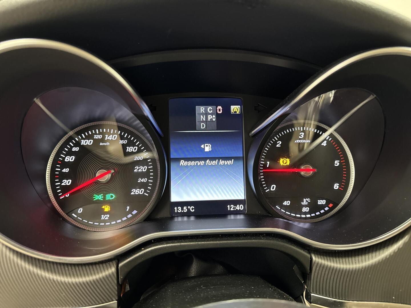 MERCEDES-BENZ V 2016
