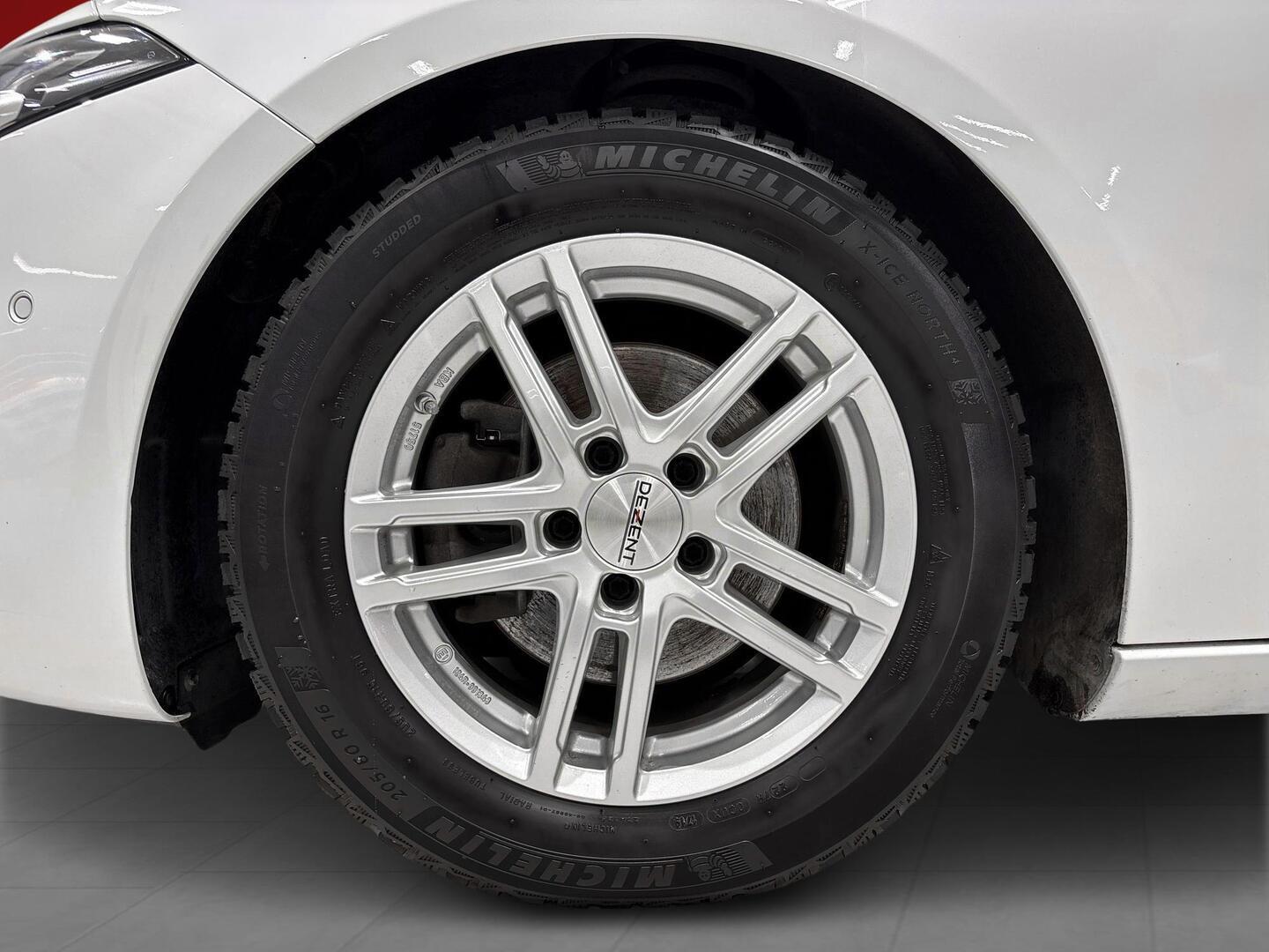 MERCEDES-BENZ A 2020