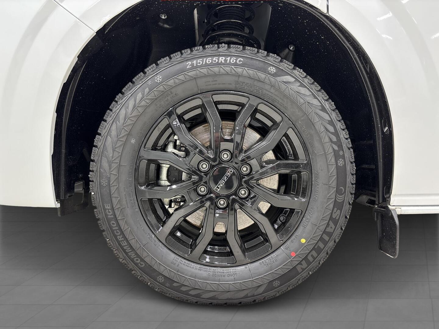 VOLKSWAGEN TRANSPORTER 2025