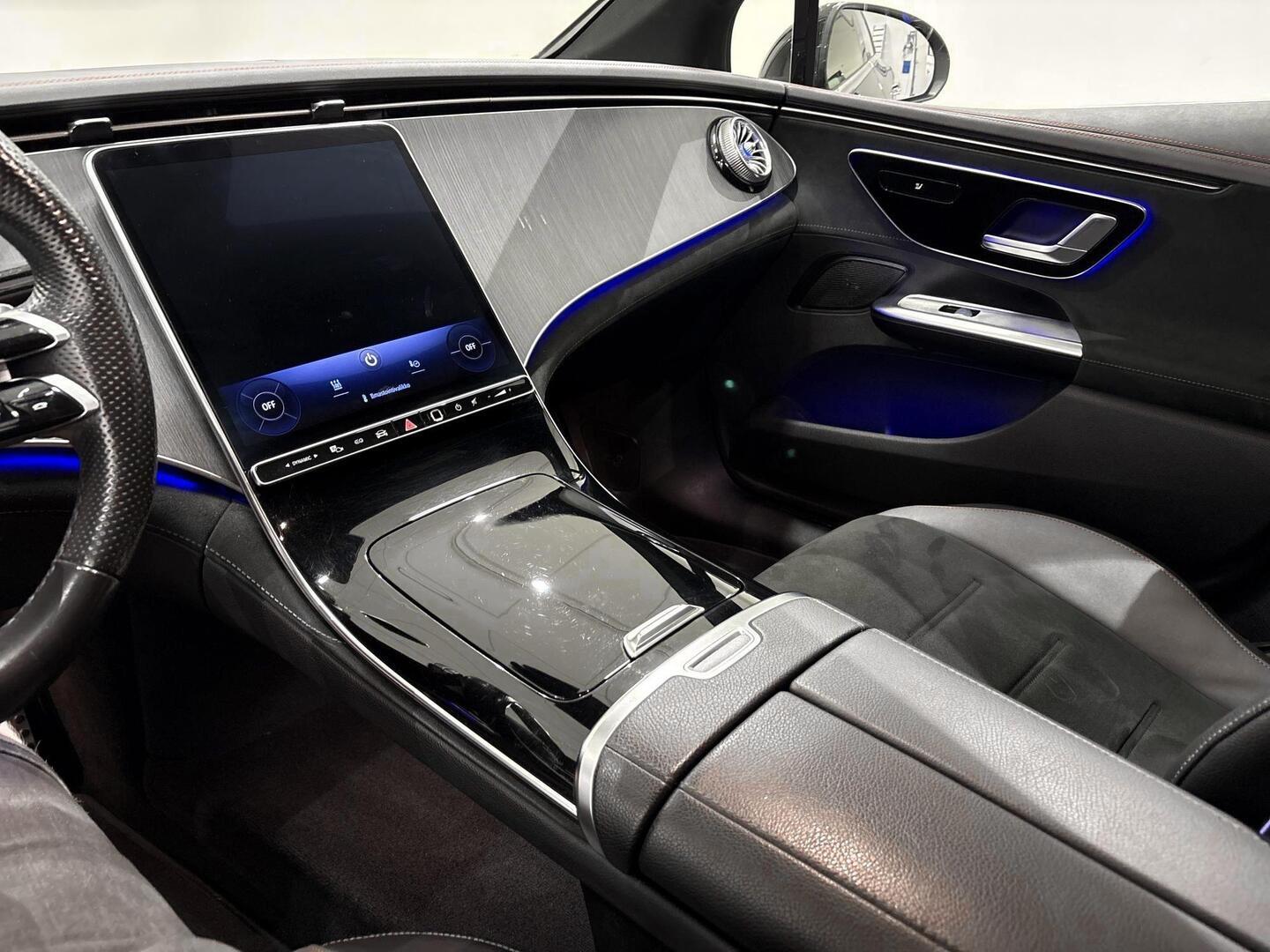 MERCEDES-BENZ EQE 2023